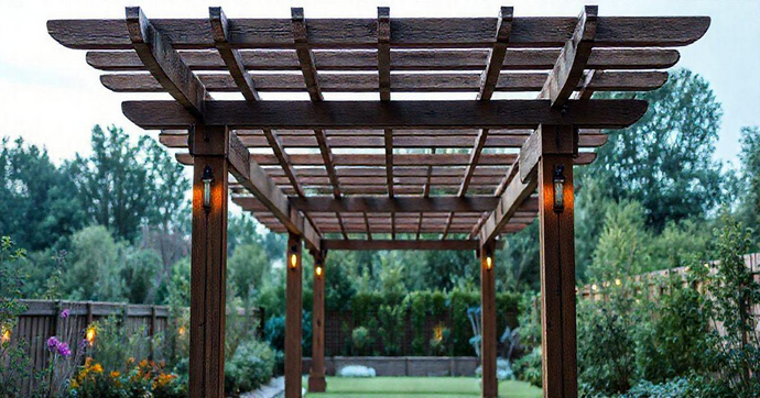 Pergolado de madeira plástica: preço e dicas